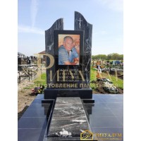 Памятник мужчине на могилу в Серпухове